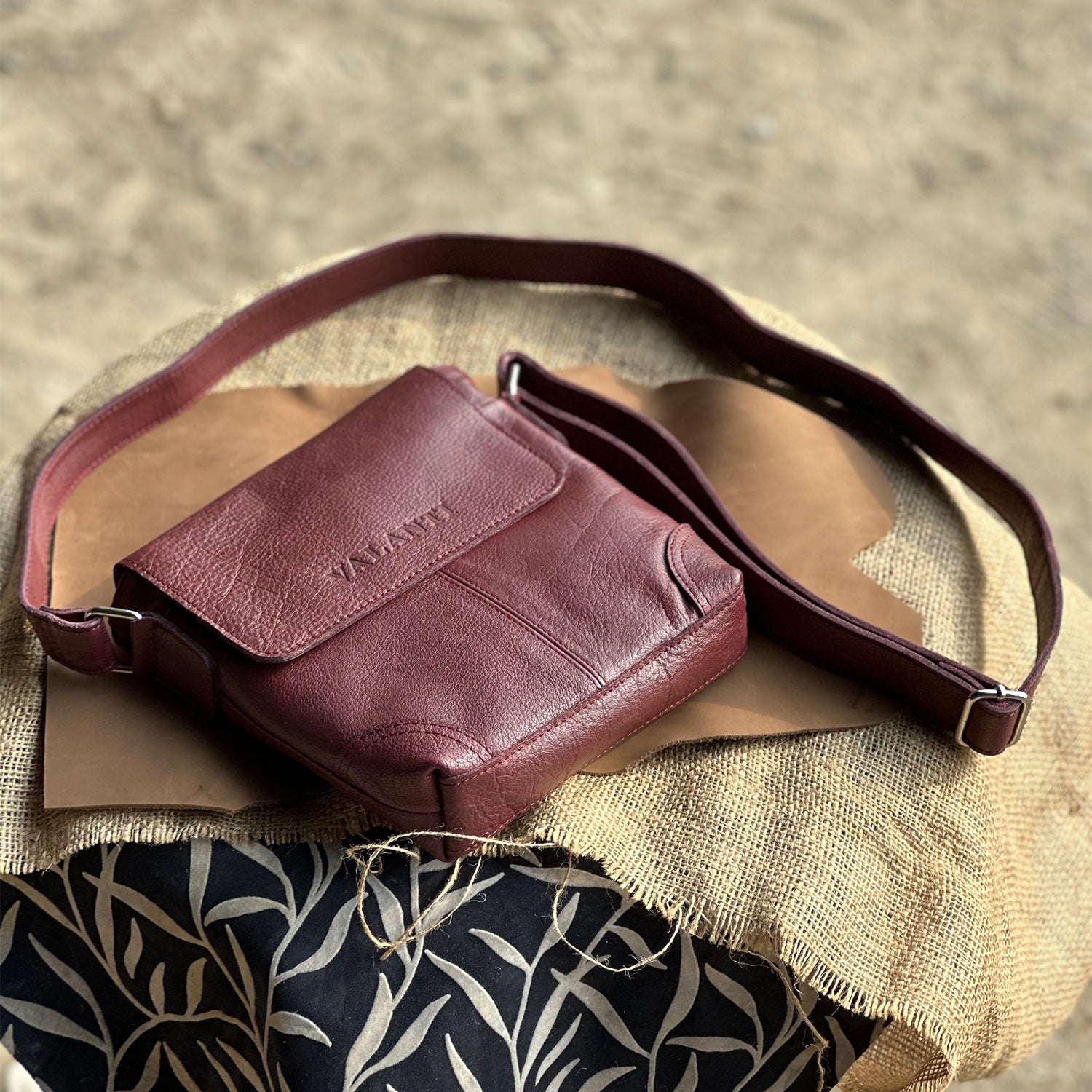 Cross body bag-Magenta