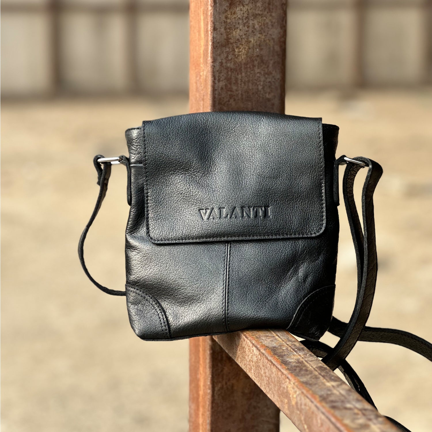 Cross body bag-Black