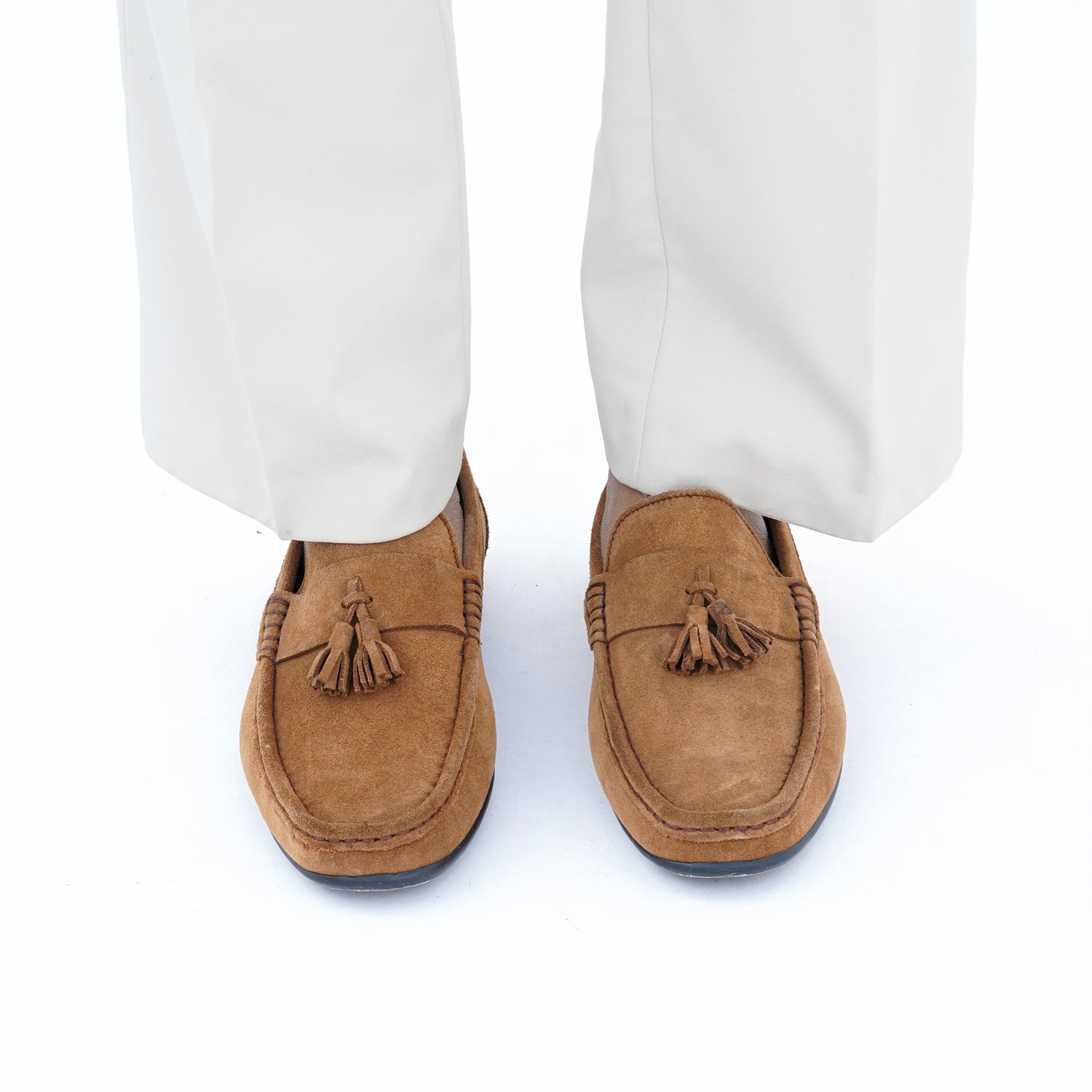 TASSEEL LEATHER MOCCASINS