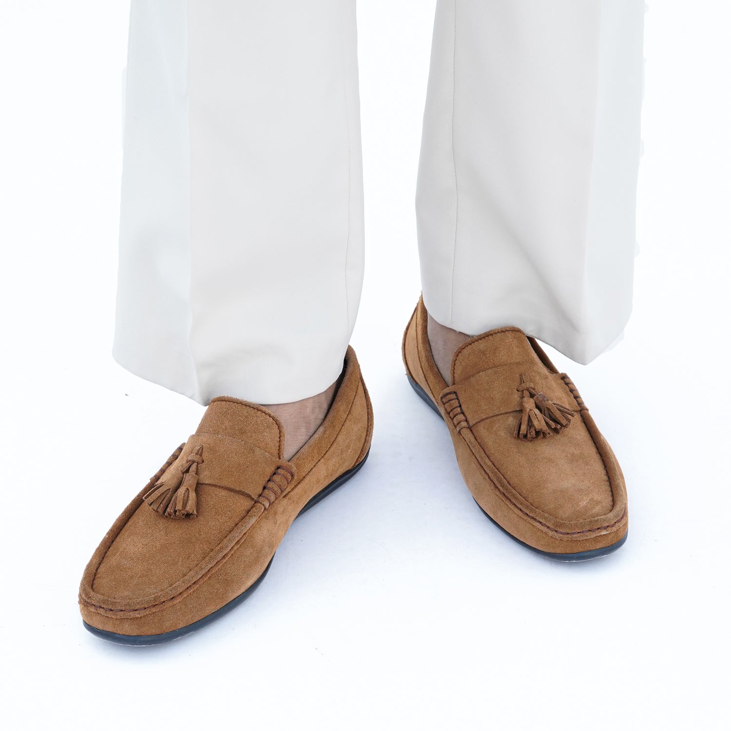 TASSEEL LEATHER MOCCASINS